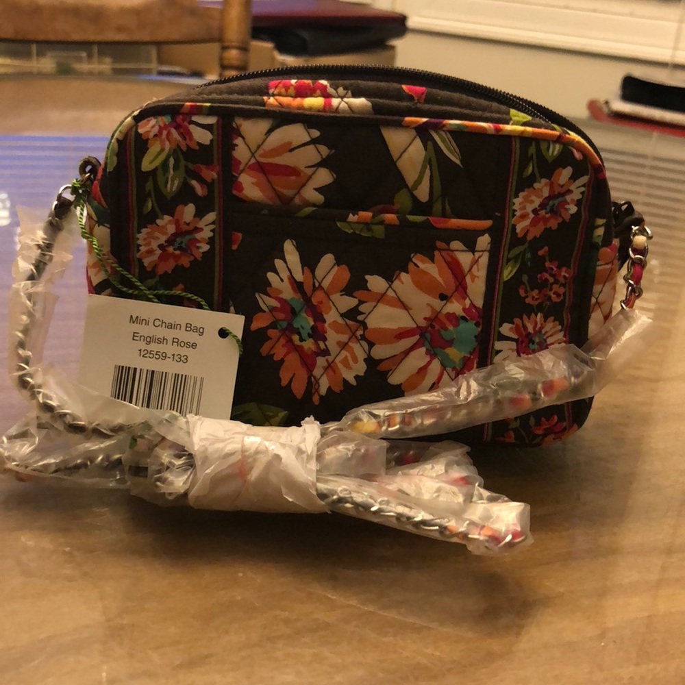 Brand new Vera Bradley mini chain bag!